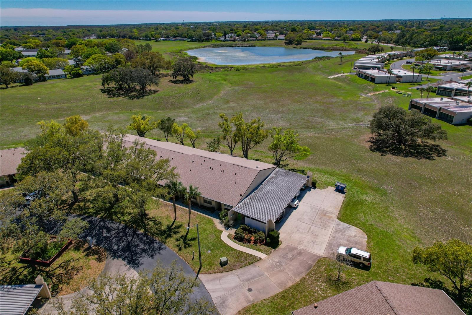 Image 31 of 47 For 11241 Dollar Lake Drive 4