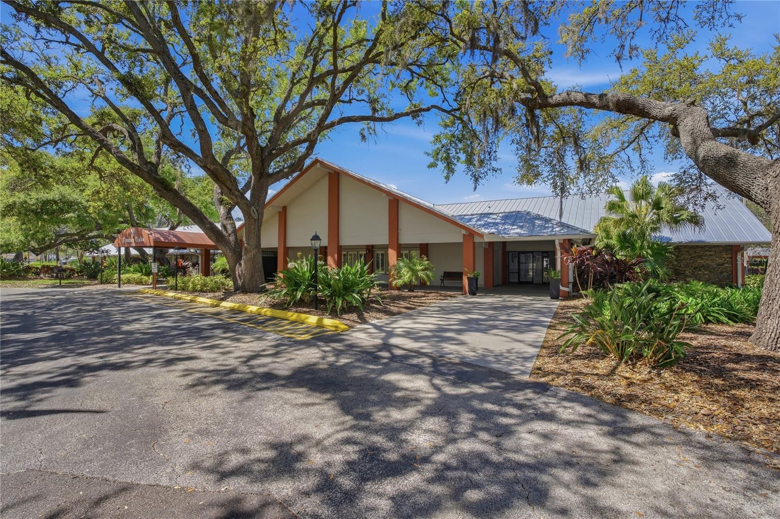 Image 37 of 47 For 11241 Dollar Lake Drive 4