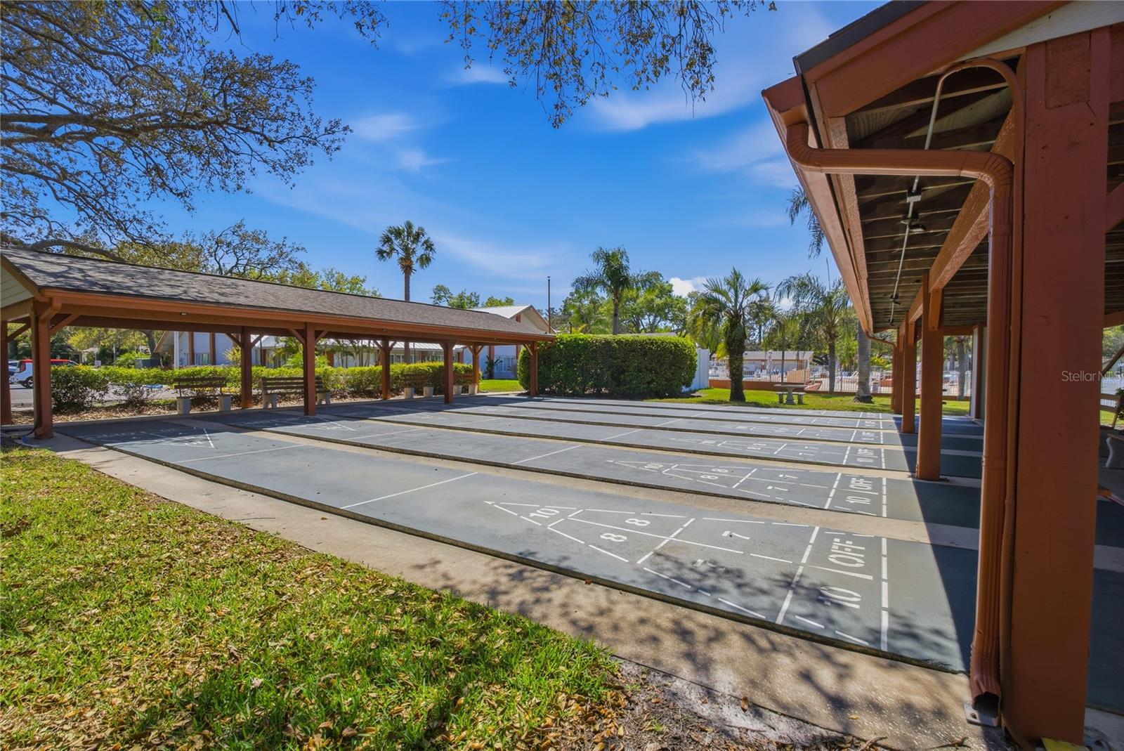 Image 45 of 47 For 11241 Dollar Lake Drive 4