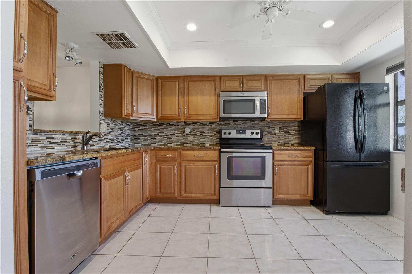 Image 9 of 47 For 11241 Dollar Lake Drive 4