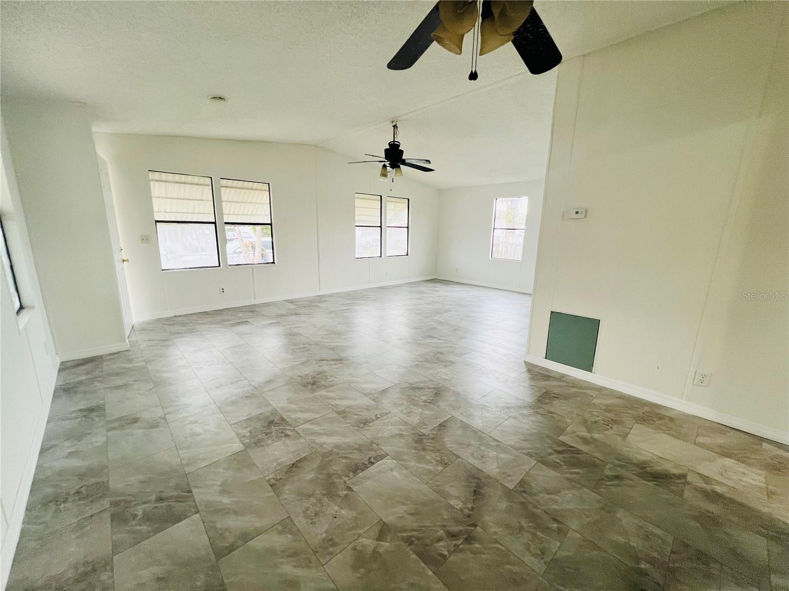 Image 11 of 23 For 1850 Mary Lane