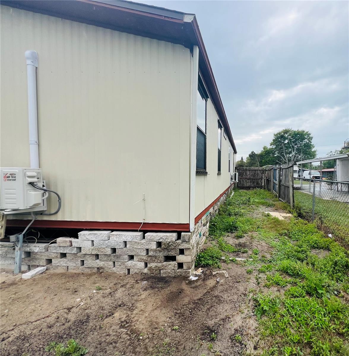 Image 21 of 23 For 1850 Mary Lane