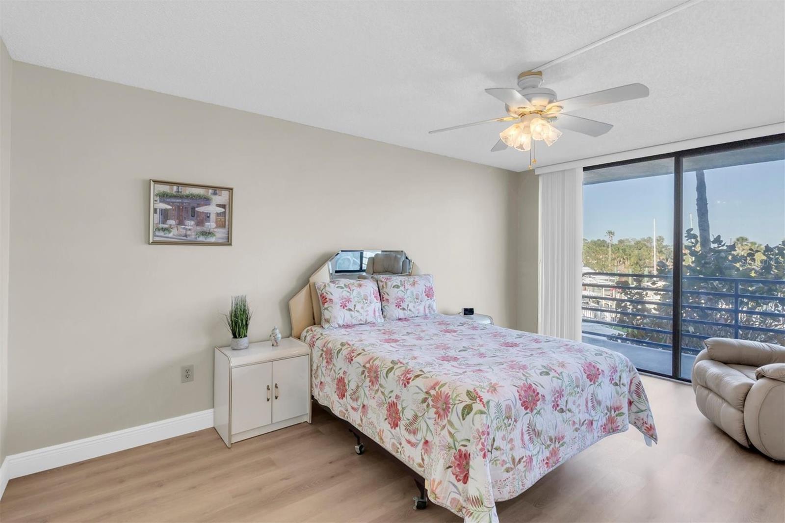 Image 14 of 42 For 4823 Ebbtide Lane Unit #104  104