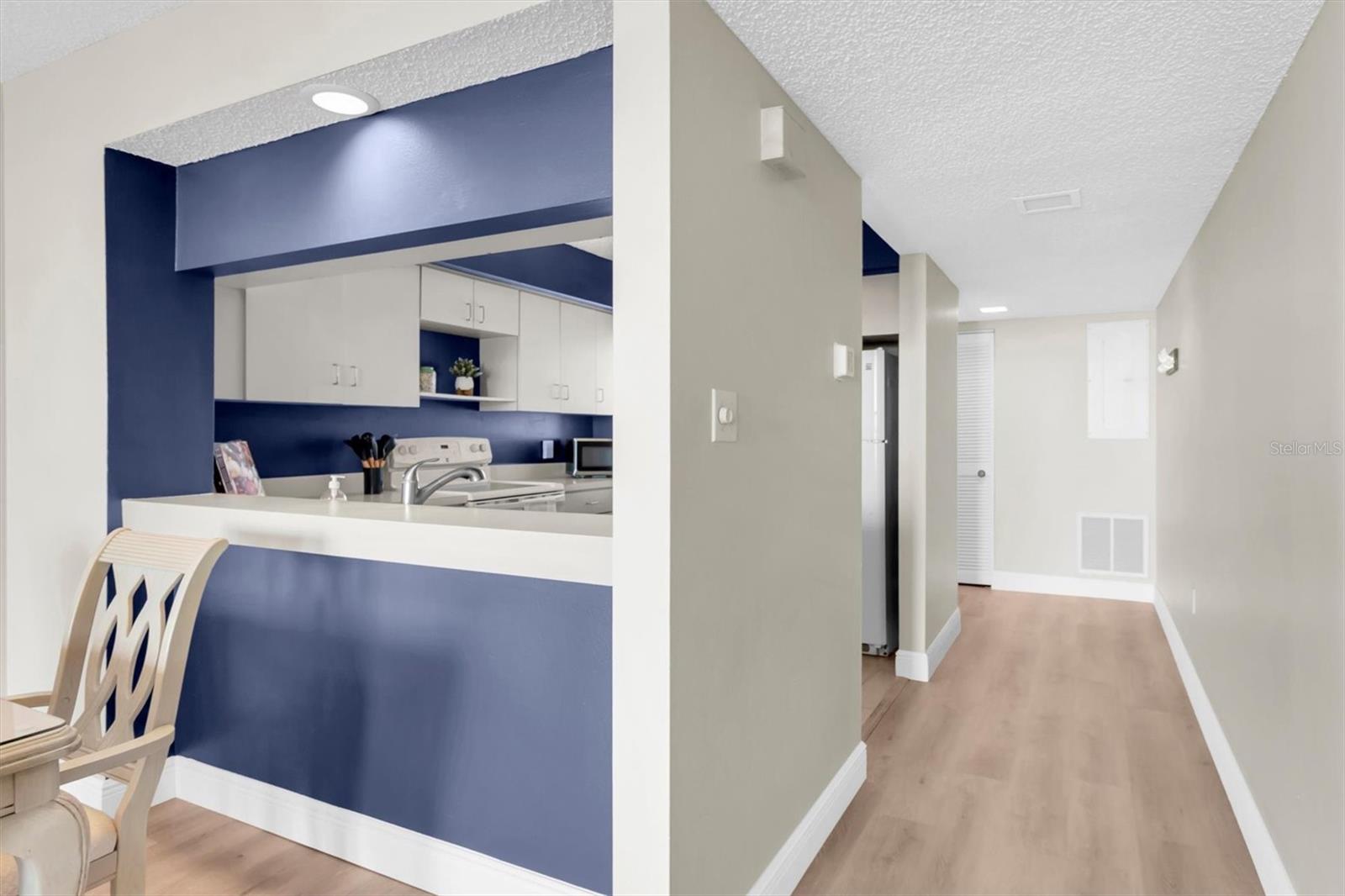 Image 9 of 42 For 4823 Ebbtide Lane Unit #104  104