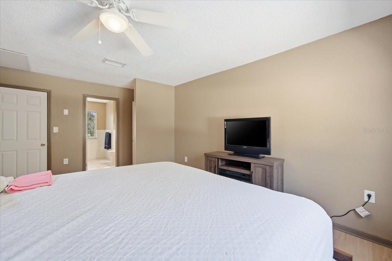 Image 31 of 59 For 10331 Casey Drive