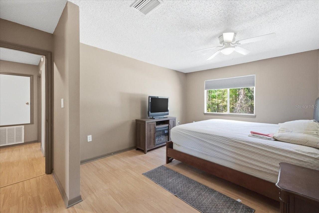 Image 32 of 59 For 10331 Casey Drive