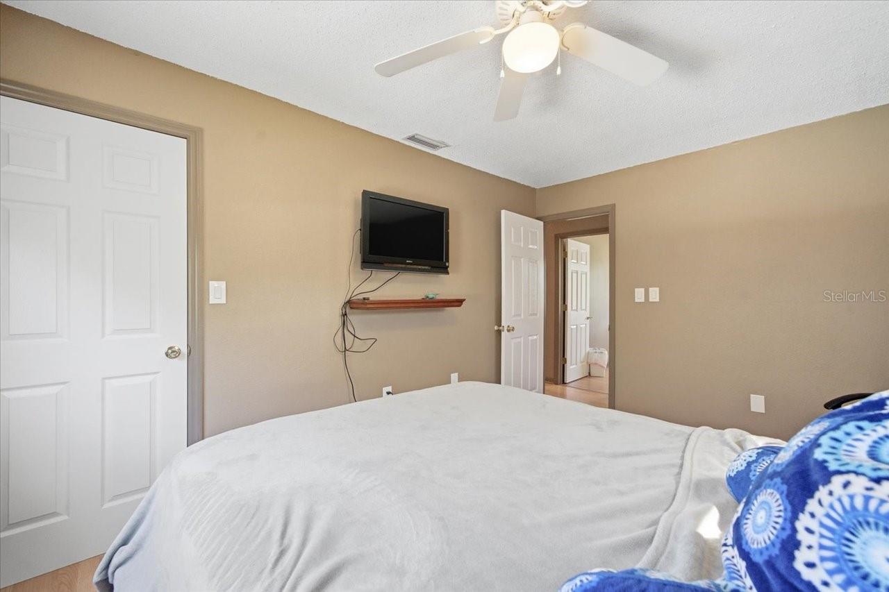 Image 36 of 59 For 10331 Casey Drive