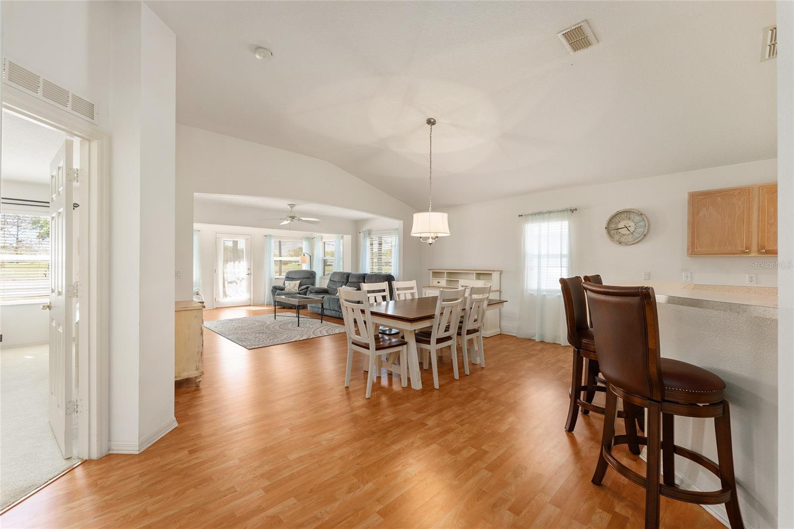 Image 16 of 74 For 9662 93rd Loop