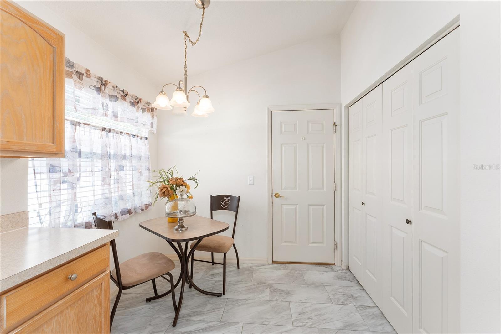 Image 23 of 74 For 9662 93rd Loop