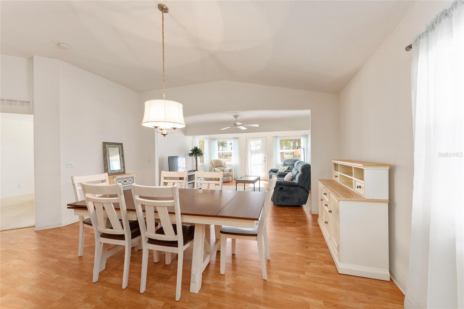 Image 25 of 74 For 9662 93rd Loop