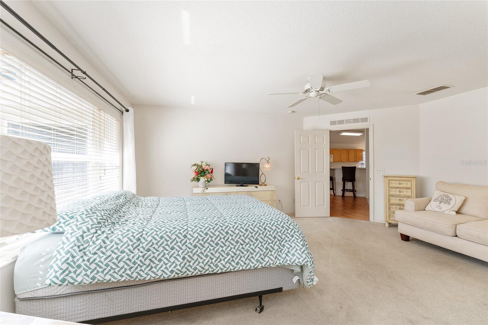 Image 34 of 74 For 9662 93rd Loop