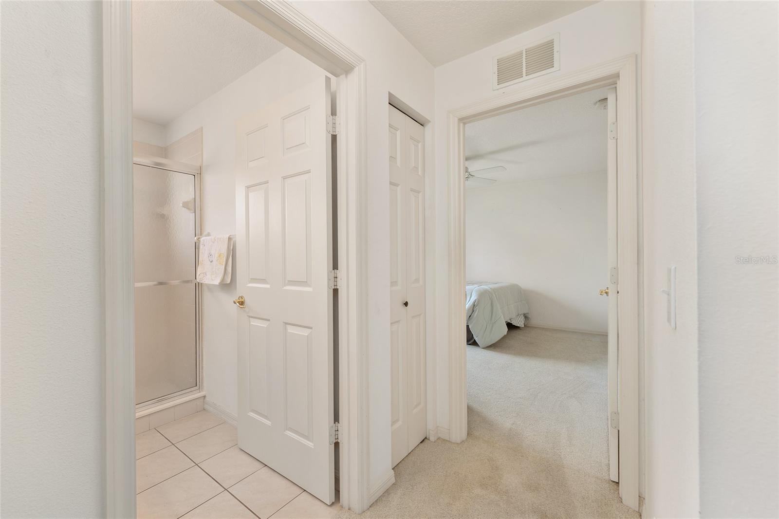 Image 36 of 74 For 9662 93rd Loop