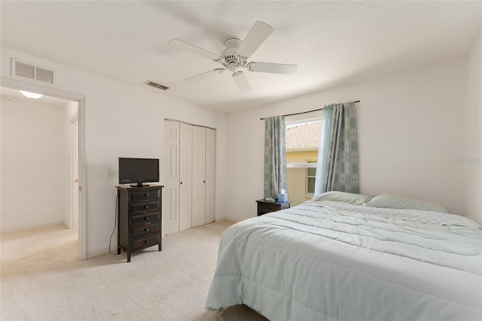 Image 40 of 74 For 9662 93rd Loop