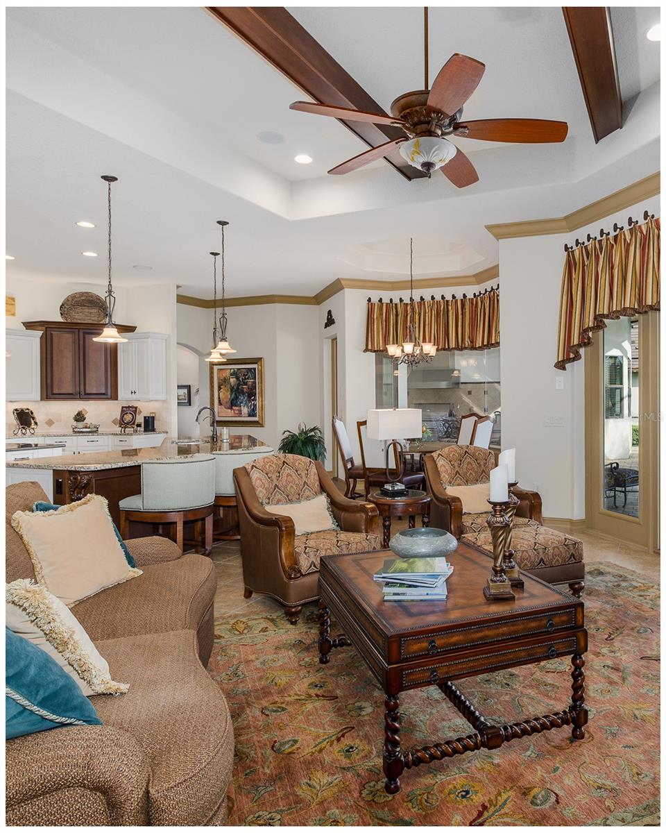 Image 32 of 97 For 10435 Pontofino Circle