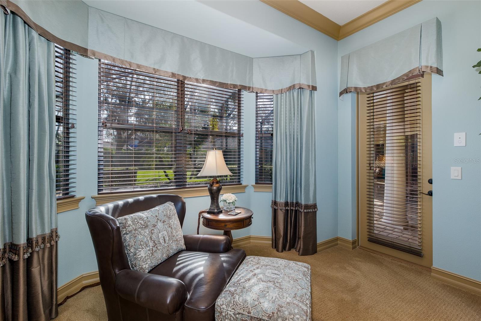 Image 35 of 97 For 10435 Pontofino Circle