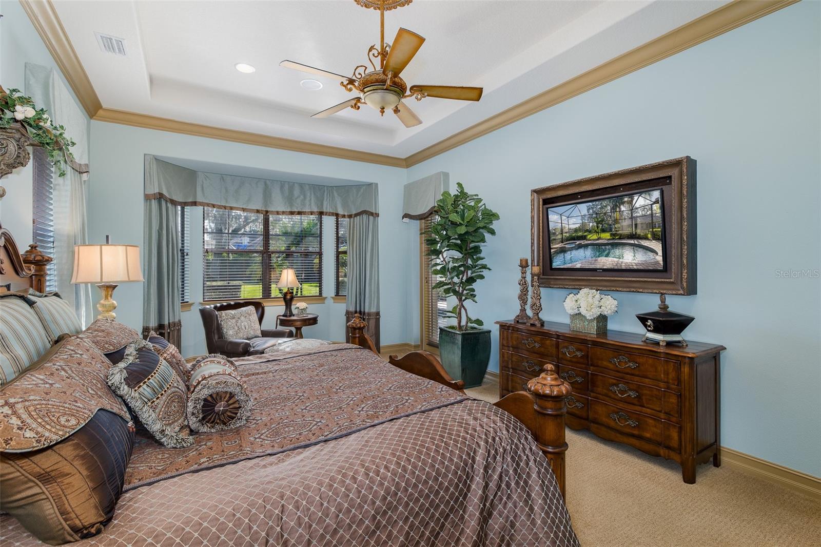 Image 36 of 97 For 10435 Pontofino Circle