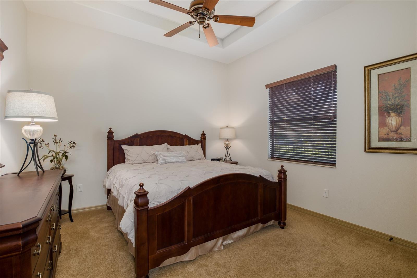 Image 50 of 97 For 10435 Pontofino Circle