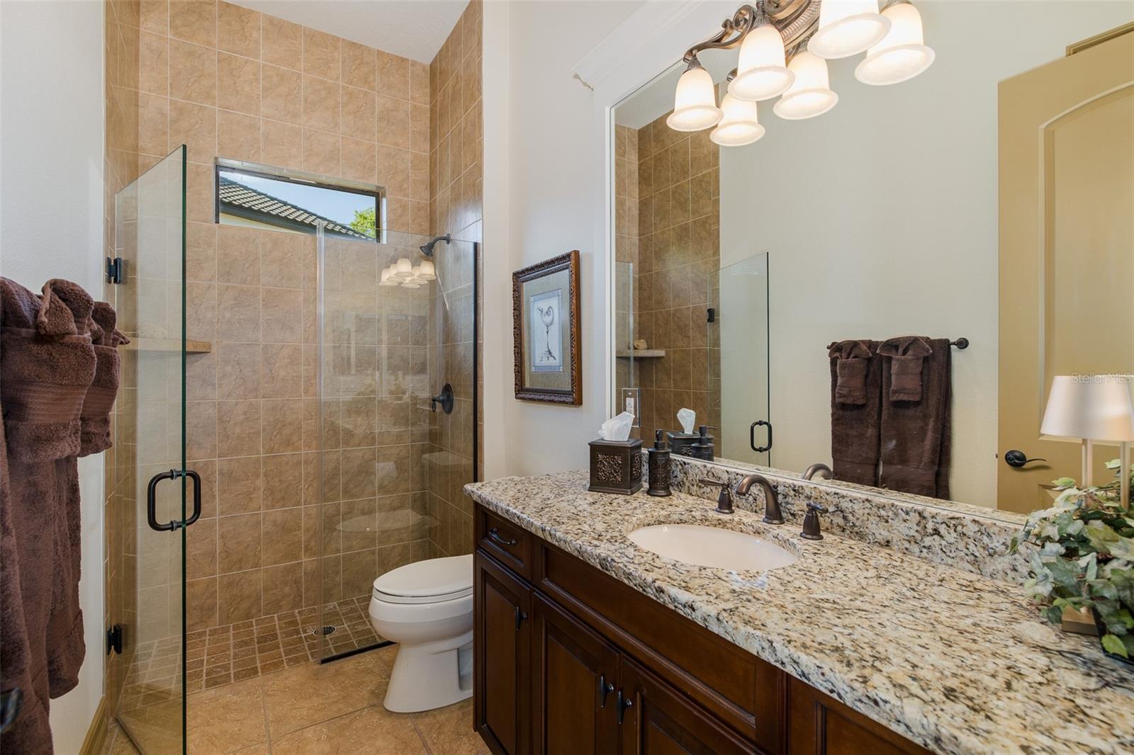 Image 52 of 97 For 10435 Pontofino Circle