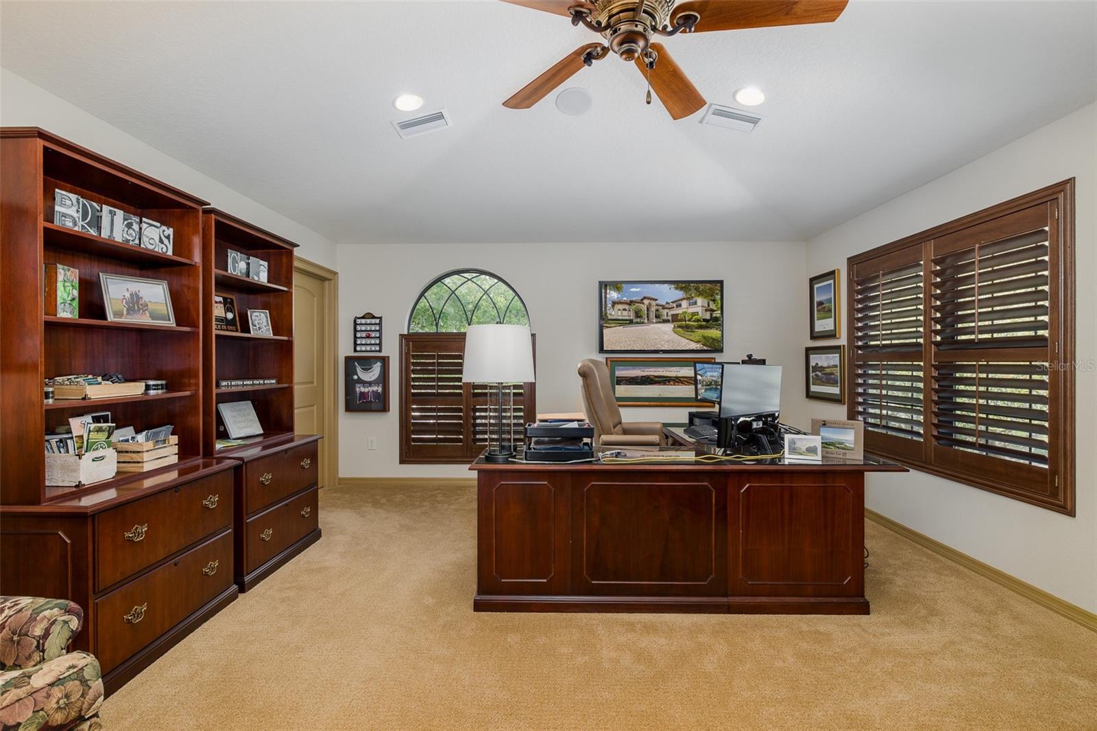 Image 62 of 97 For 10435 Pontofino Circle