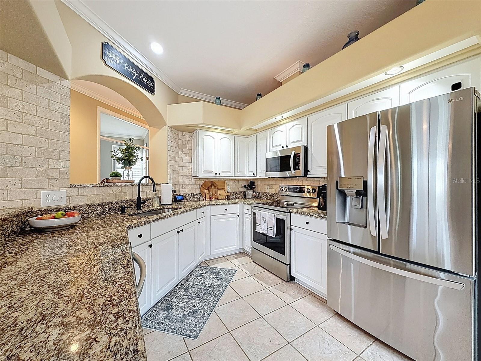 Image 12 of 93 For 15021 Tamarind Loop