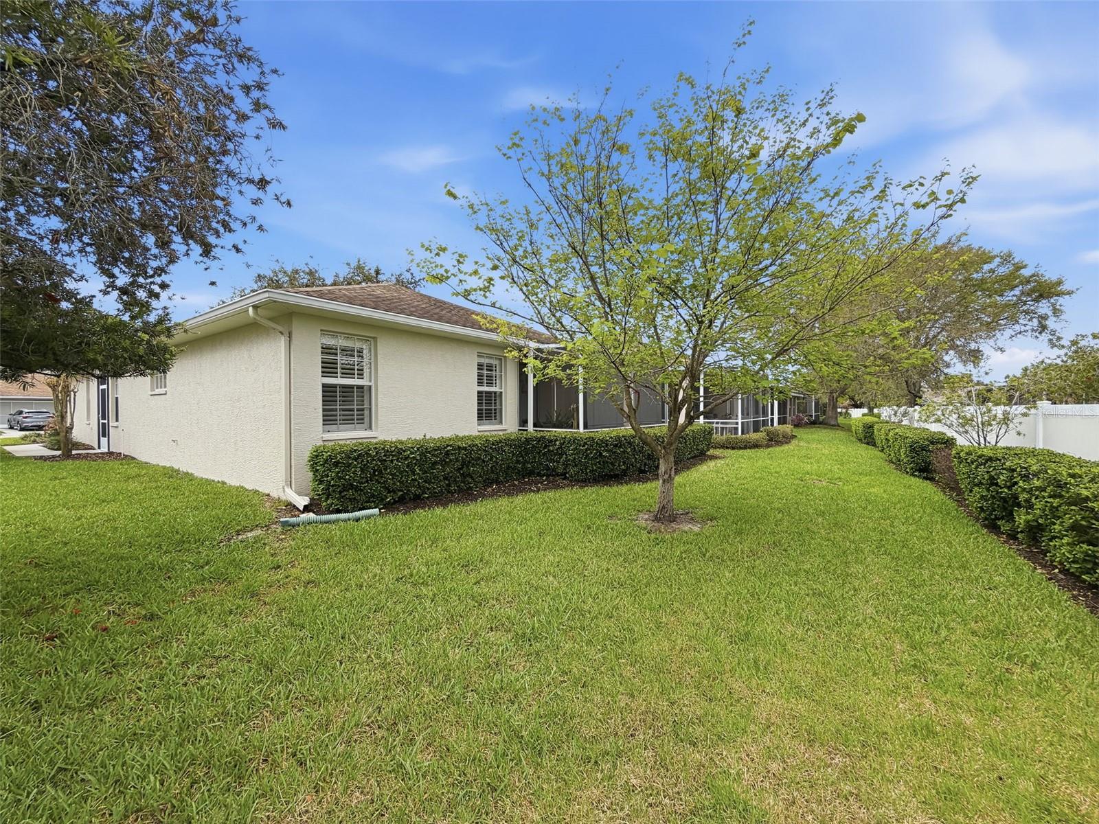 Image 53 of 93 For 15021 Tamarind Loop