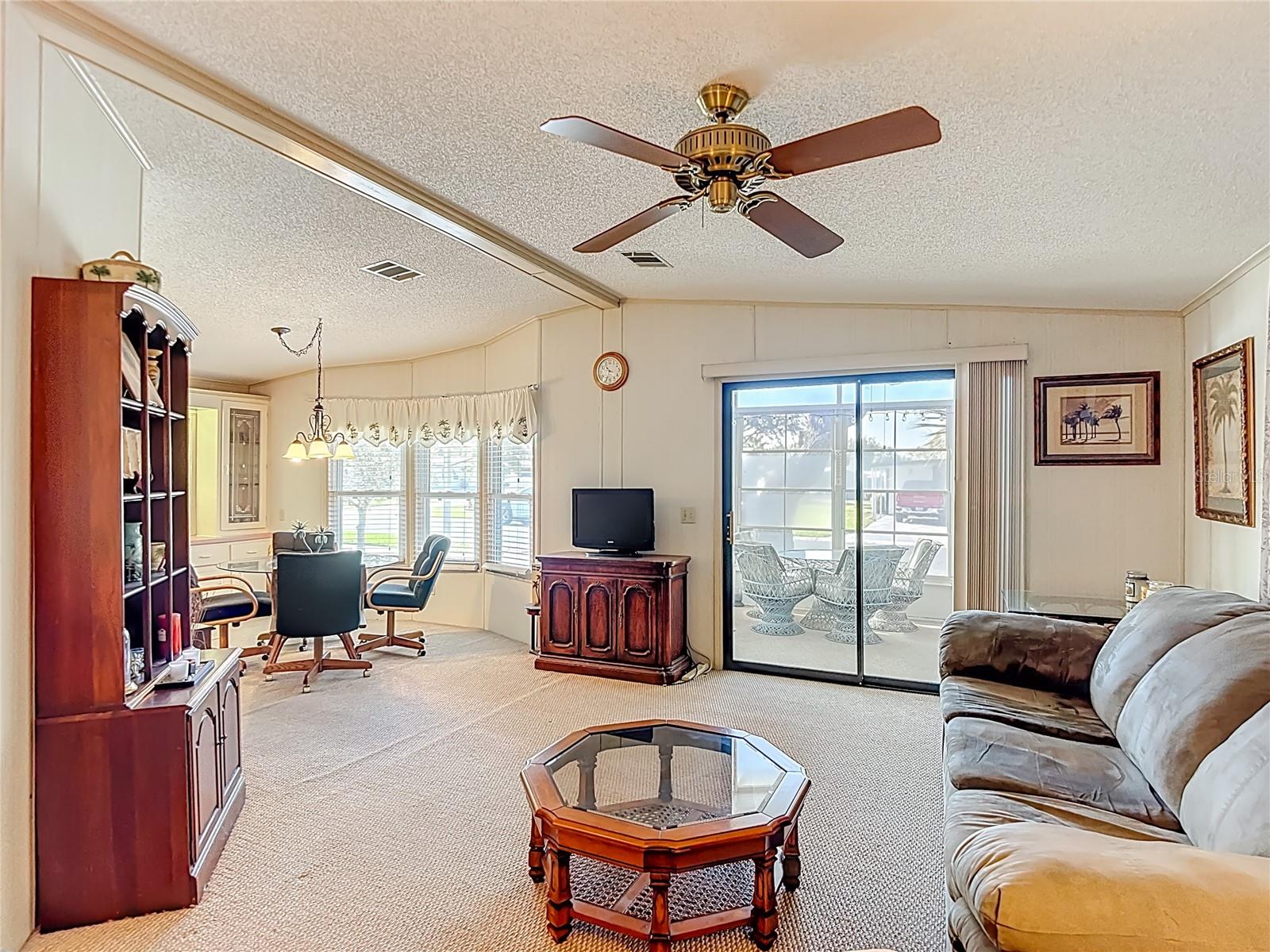 Image 11 of 54 For 10321 Marinette Avenue