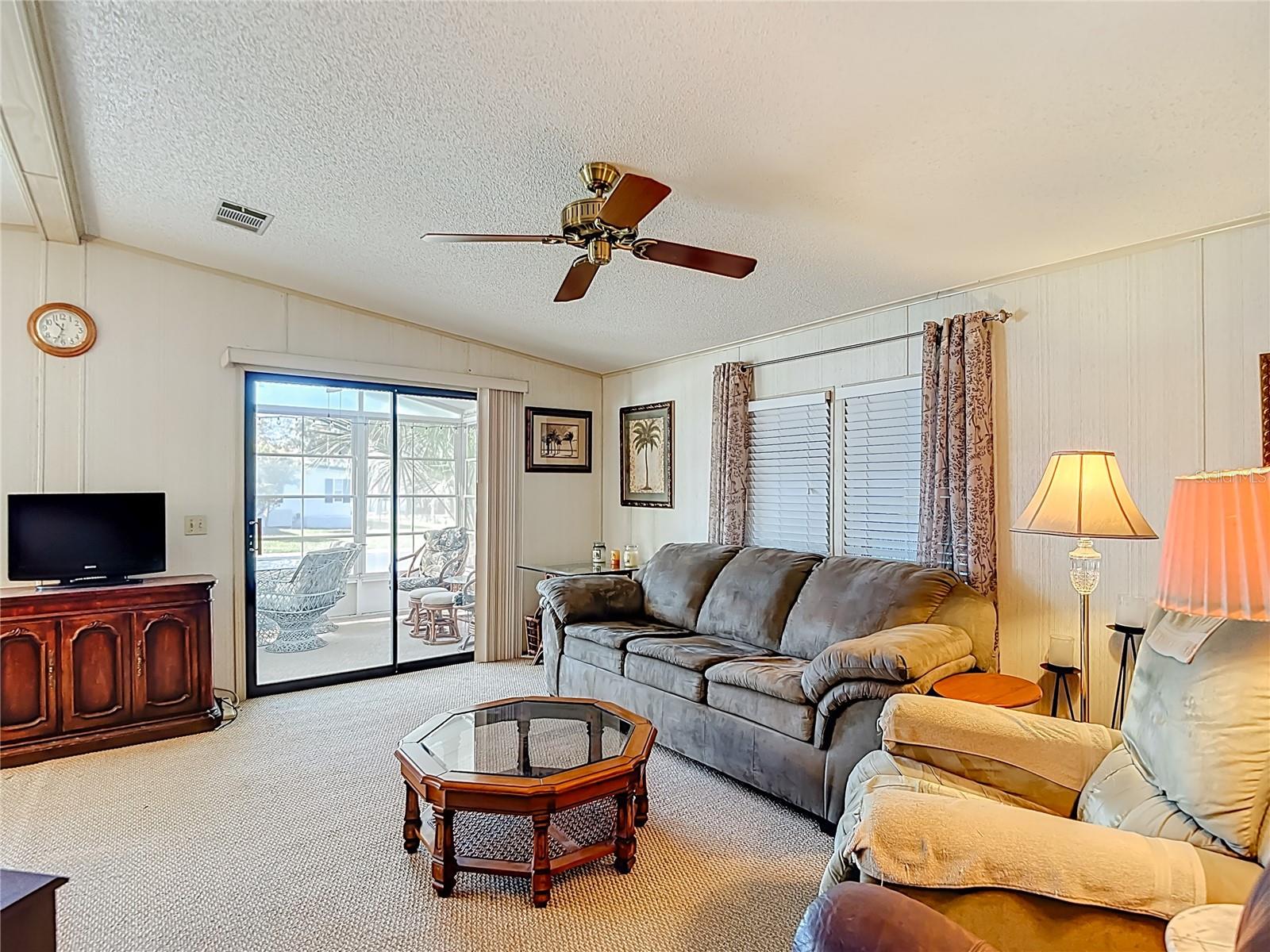 Image 15 of 54 For 10321 Marinette Avenue