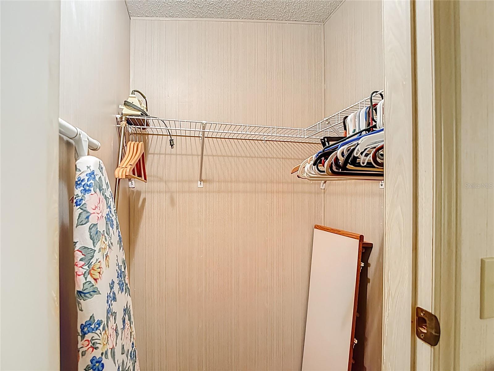 Image 19 of 54 For 10321 Marinette Avenue