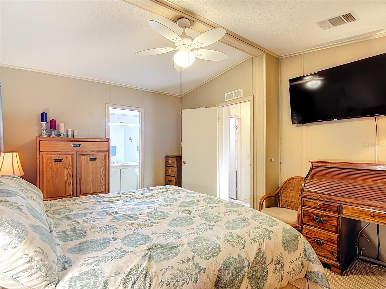 Image 27 of 54 For 10321 Marinette Avenue