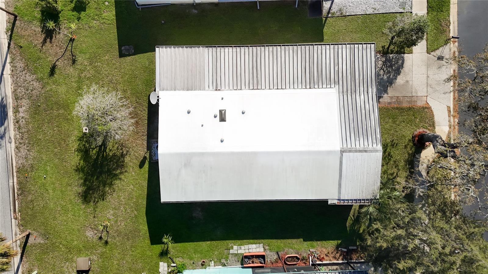 Image 43 of 54 For 10321 Marinette Avenue