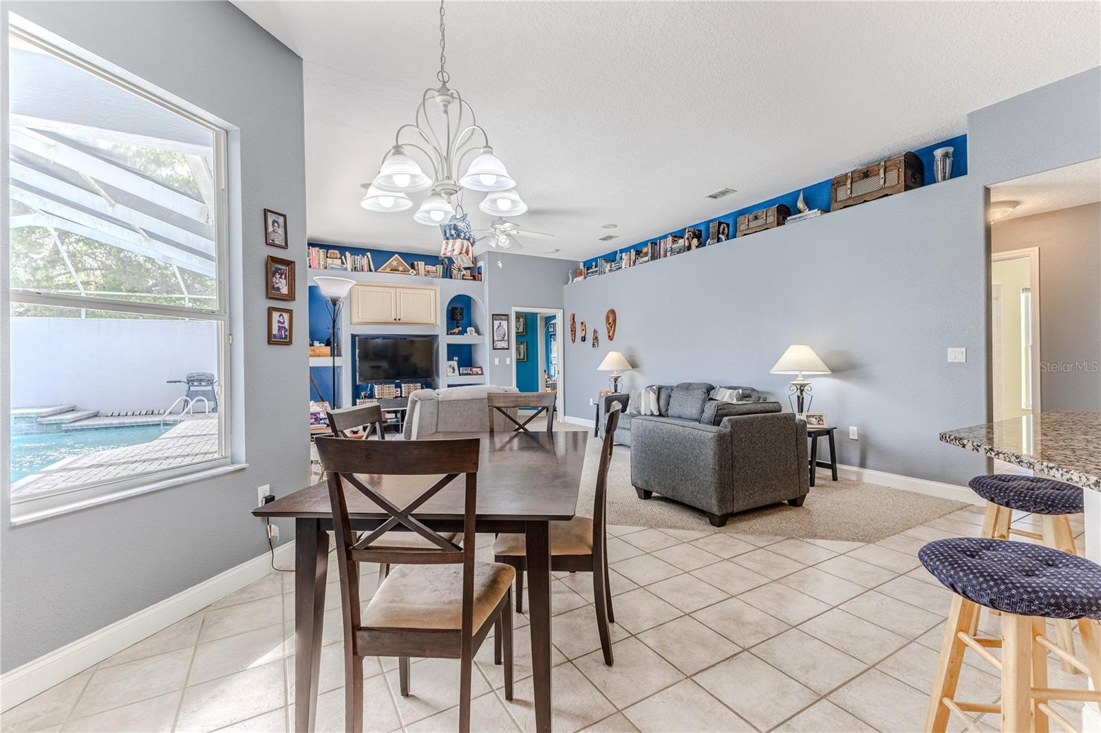 Listing photo id 12 for 12390 Glen Haven Street