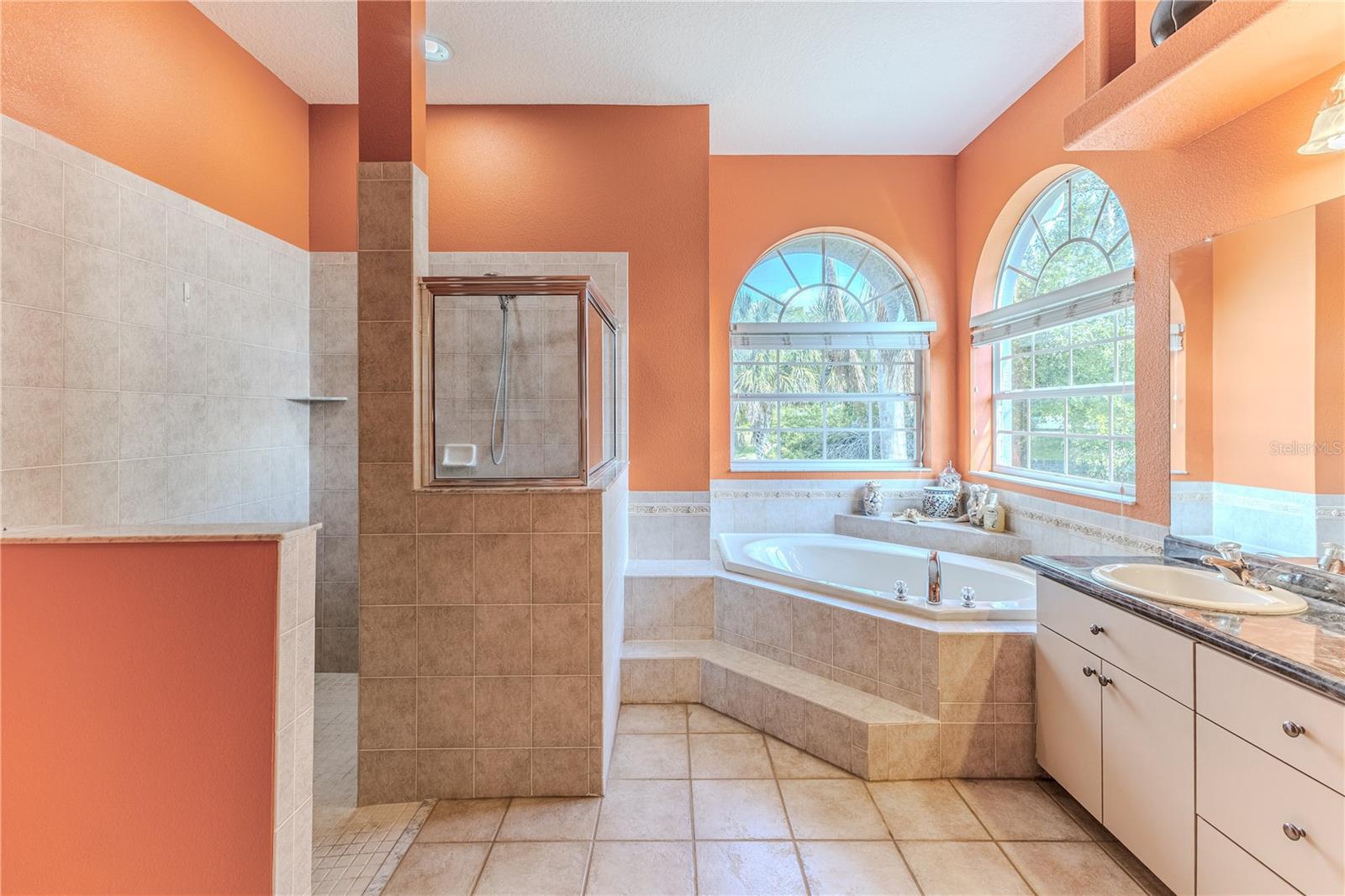 Listing photo id 25 for 12390 Glen Haven Street