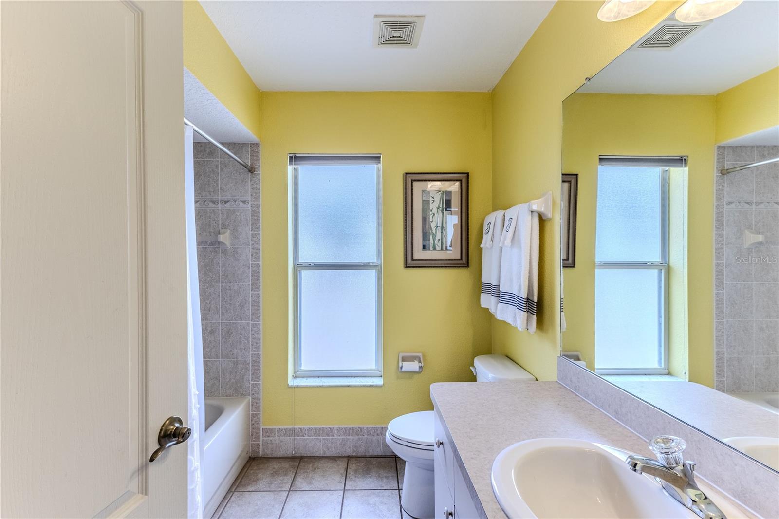 Listing photo id 38 for 12390 Glen Haven Street