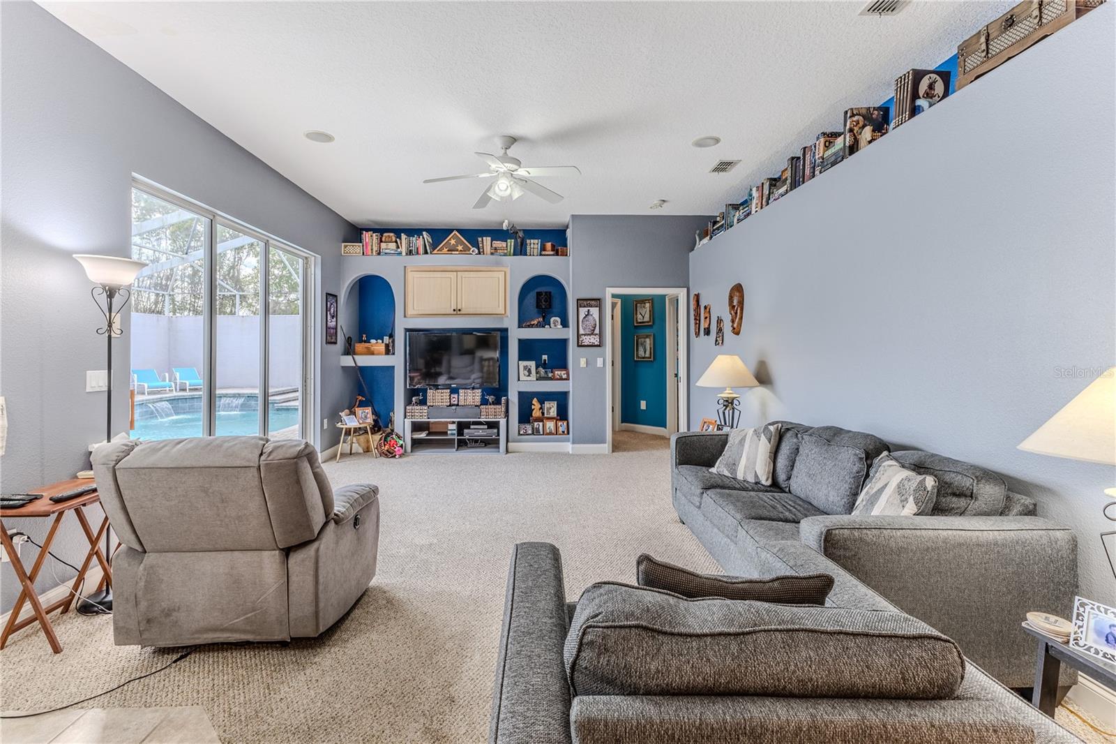 Listing photo id 42 for 12390 Glen Haven Street