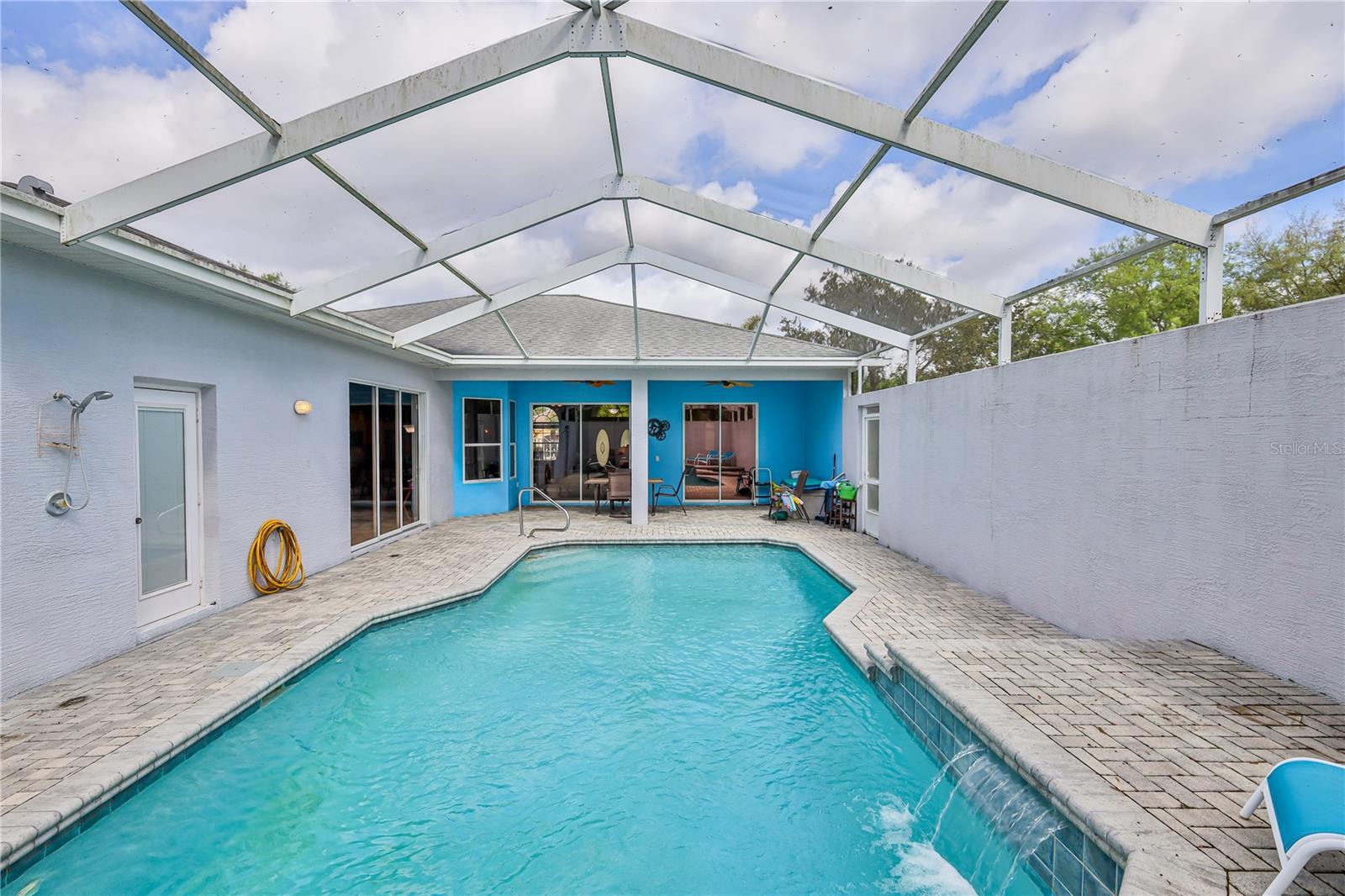 Listing photo id 52 for 12390 Glen Haven Street