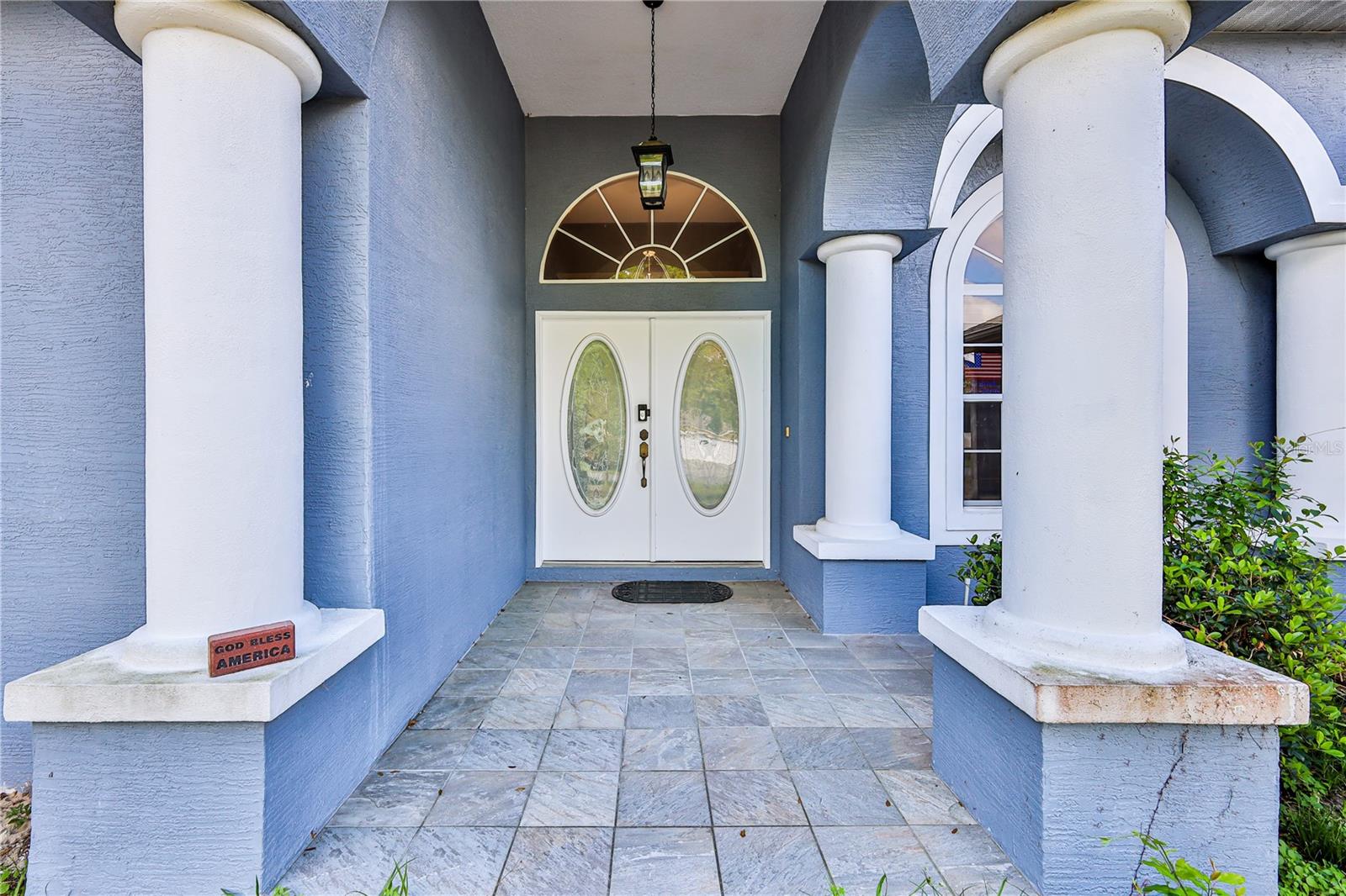 Listing photo id 4 for 12390 Glen Haven Street