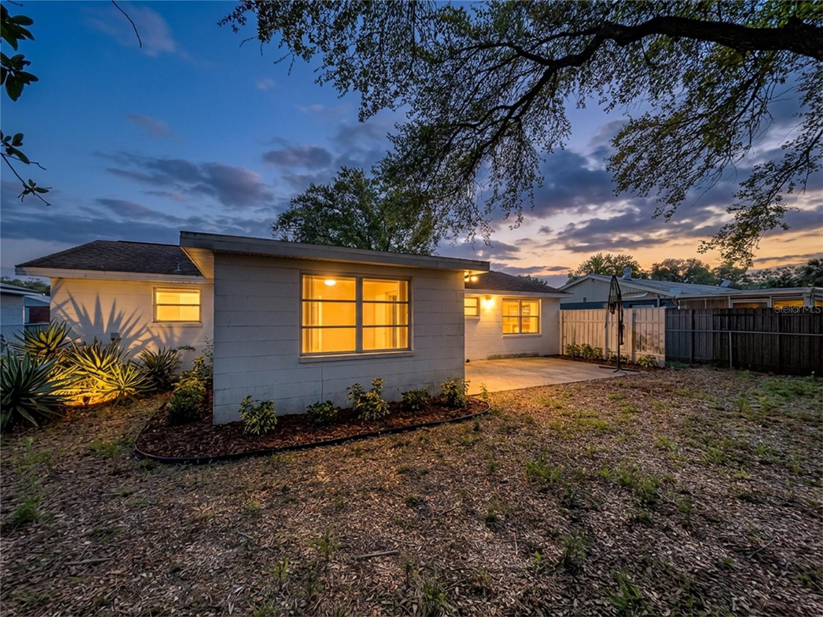 Image 3 of 38 For 9741 Lamantin Drive