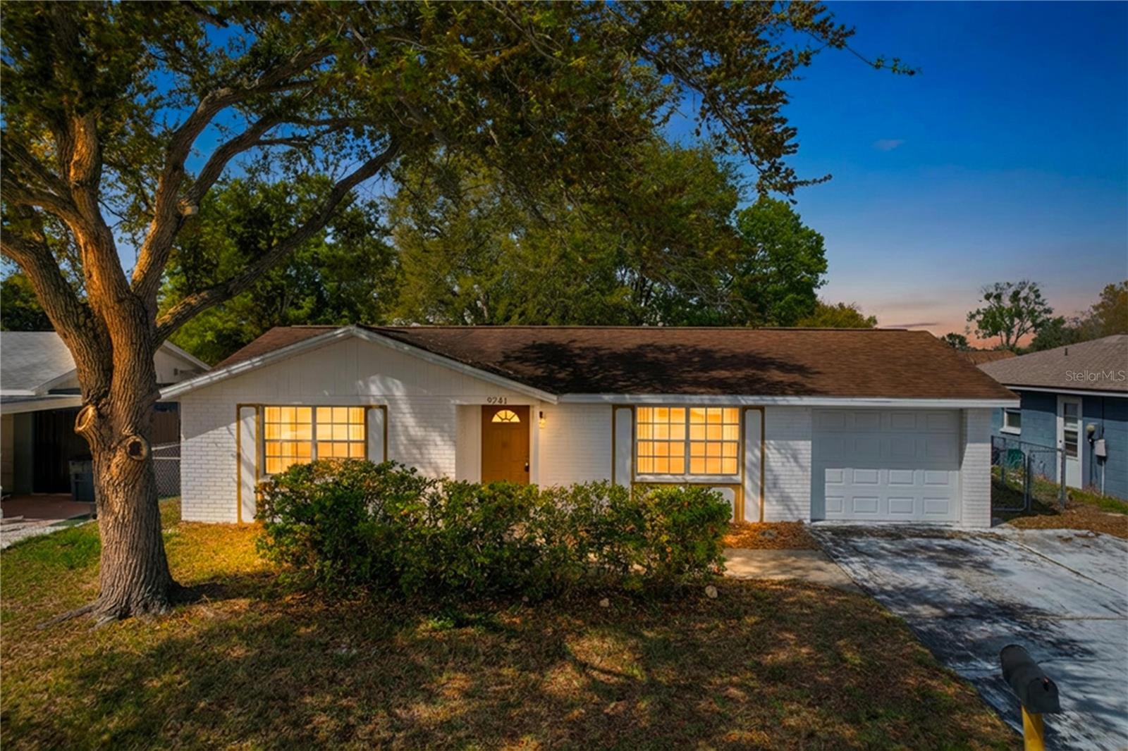 Image 6 of 38 For 9741 Lamantin Drive