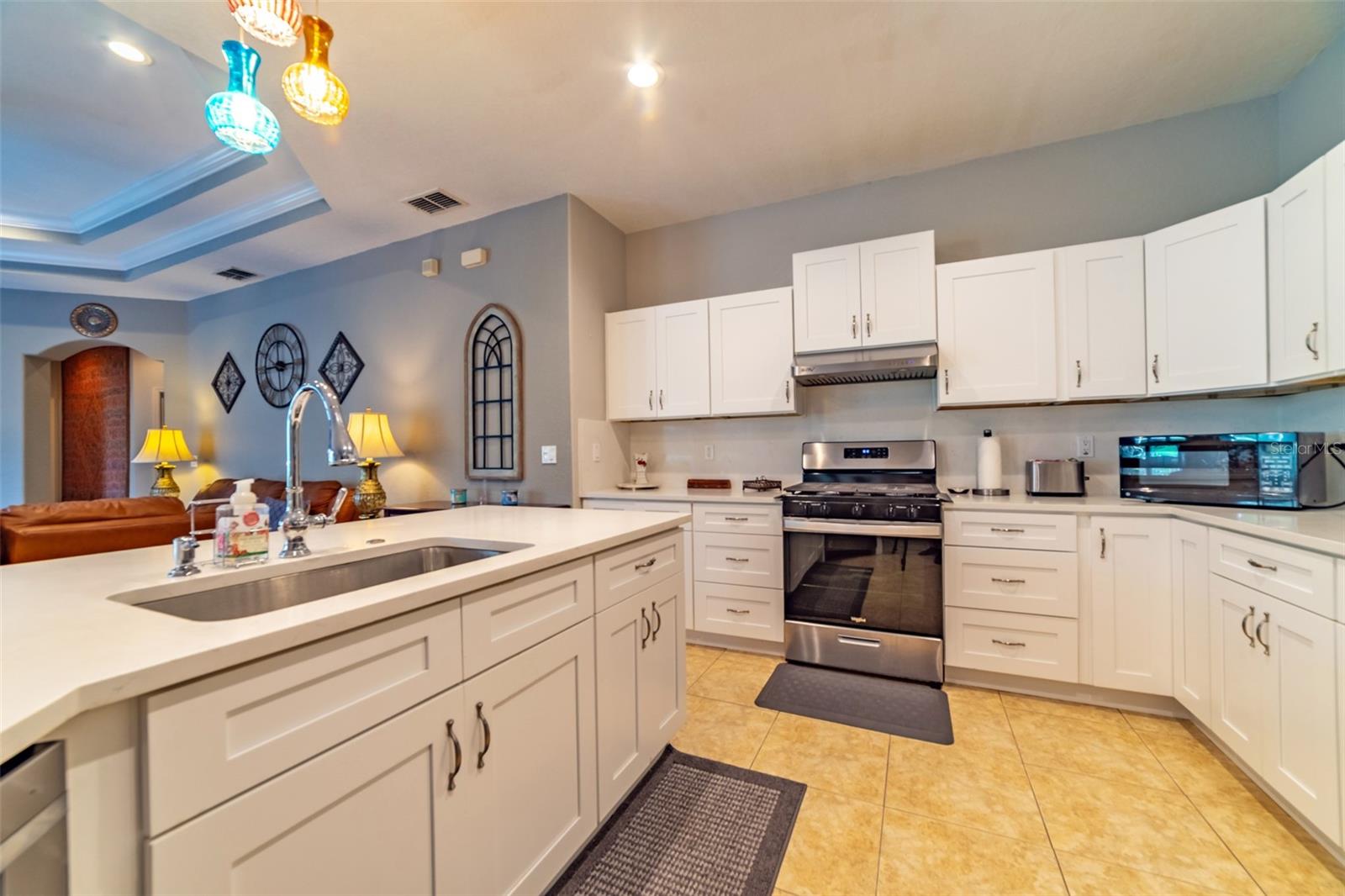 Listing photo id 25 for 4347 Gevalia Drive