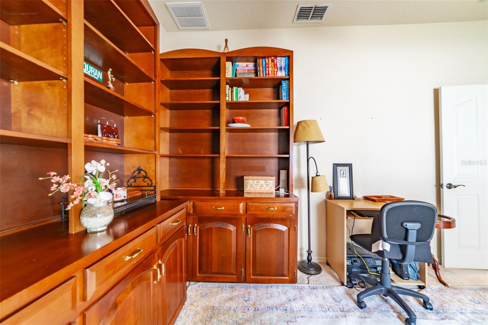 Listing photo id 47 for 4347 Gevalia Drive