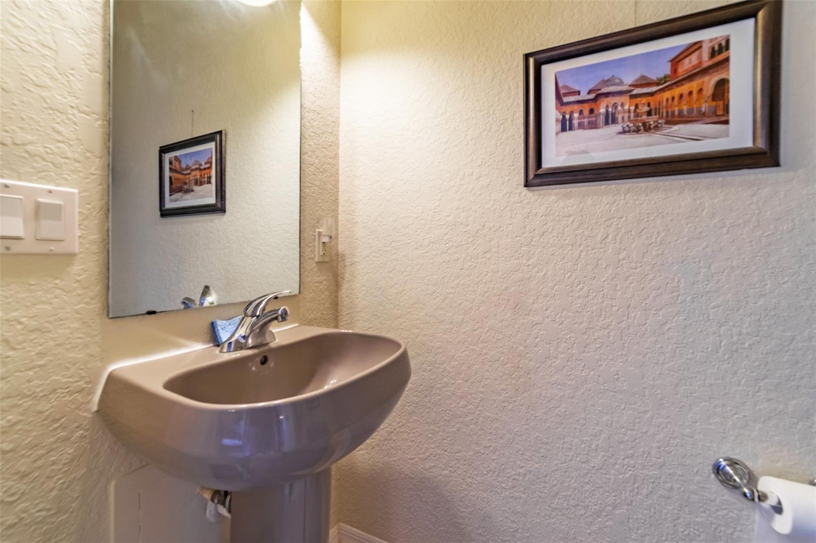 Listing photo id 48 for 4347 Gevalia Drive