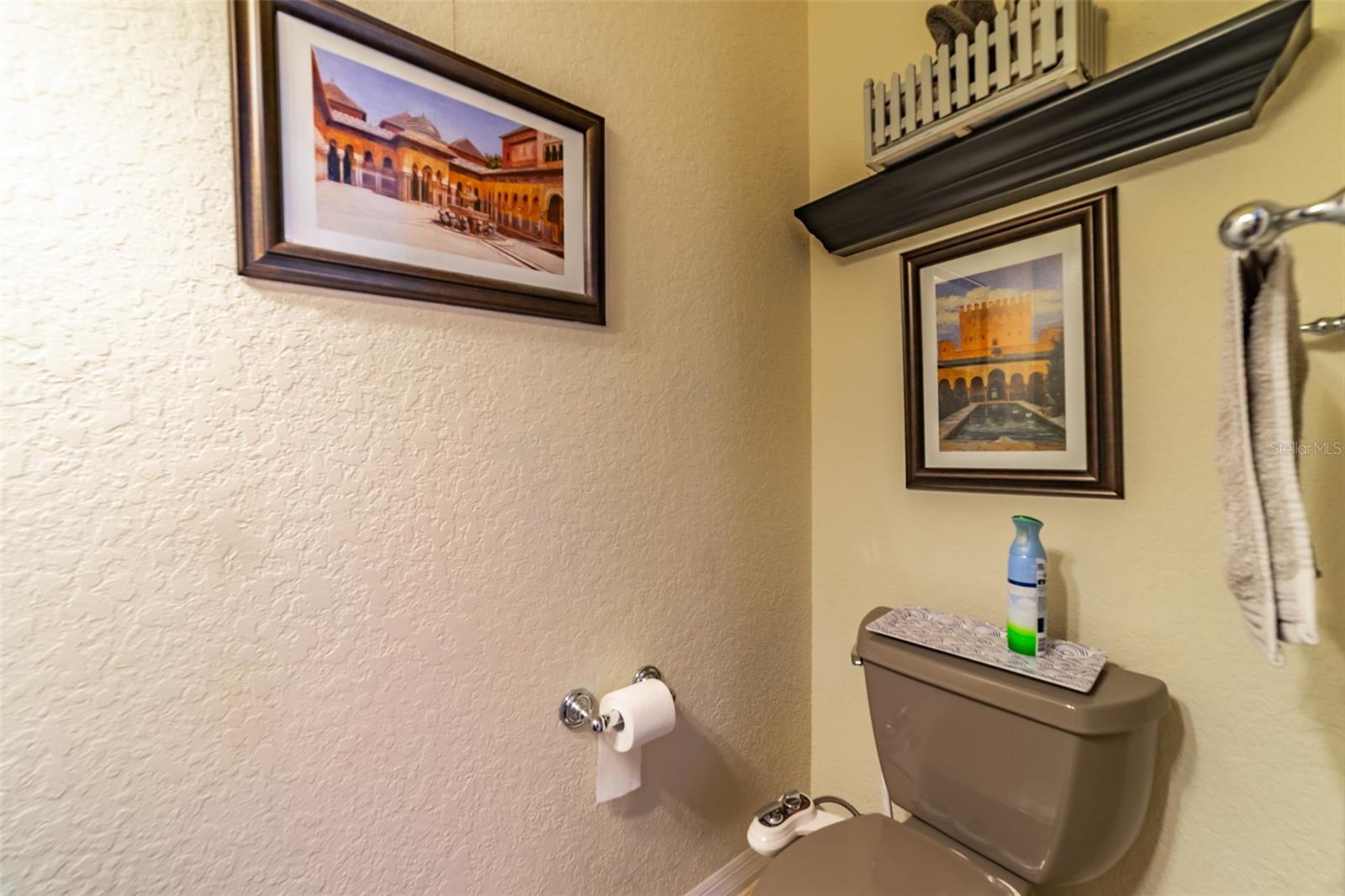 Listing photo id 49 for 4347 Gevalia Drive