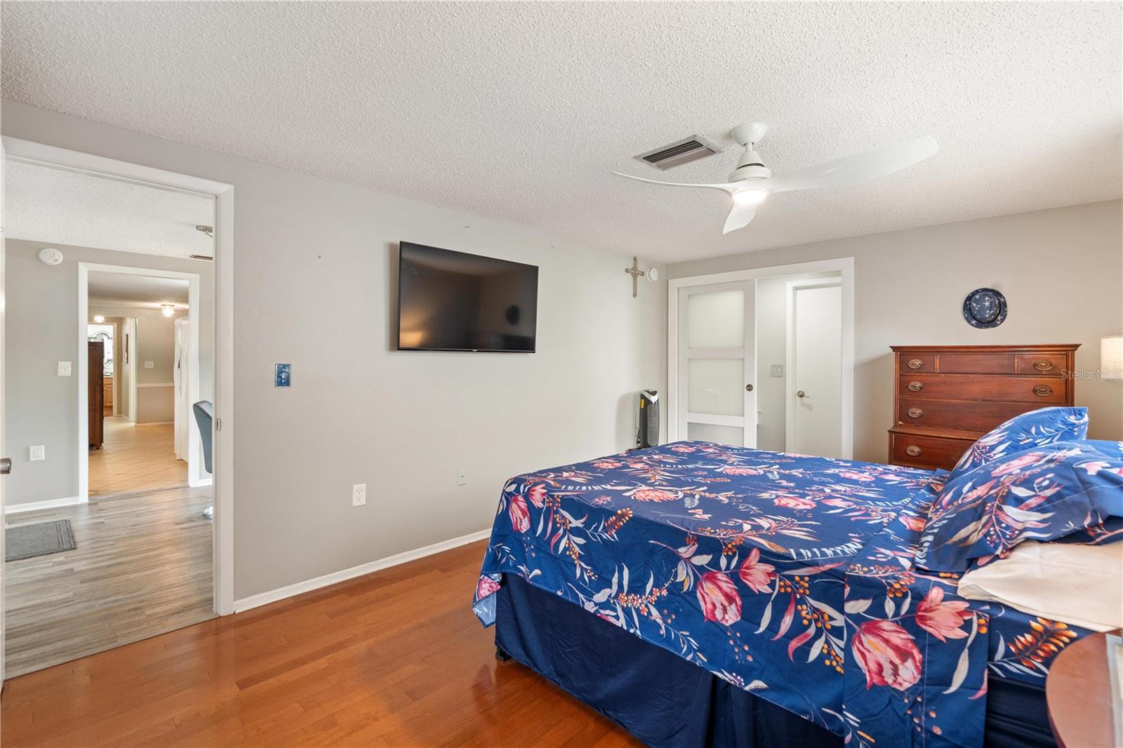 Image 19 of 41 For 8204 Heartwood Lane