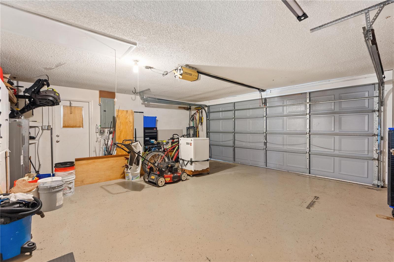 Image 32 of 41 For 8204 Heartwood Lane