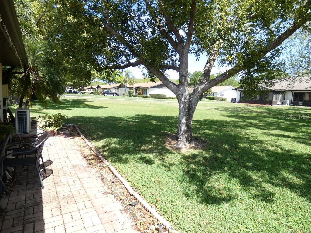 Image 10 of 30 For 2211 Eisenhower Drive 106