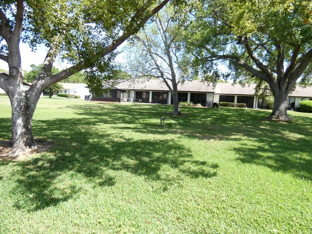 Image 11 of 30 For 2211 Eisenhower Drive 106