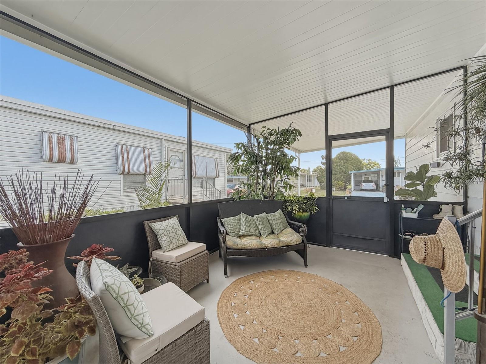 Image 21 of 36 For 6631 Silverbell Drive