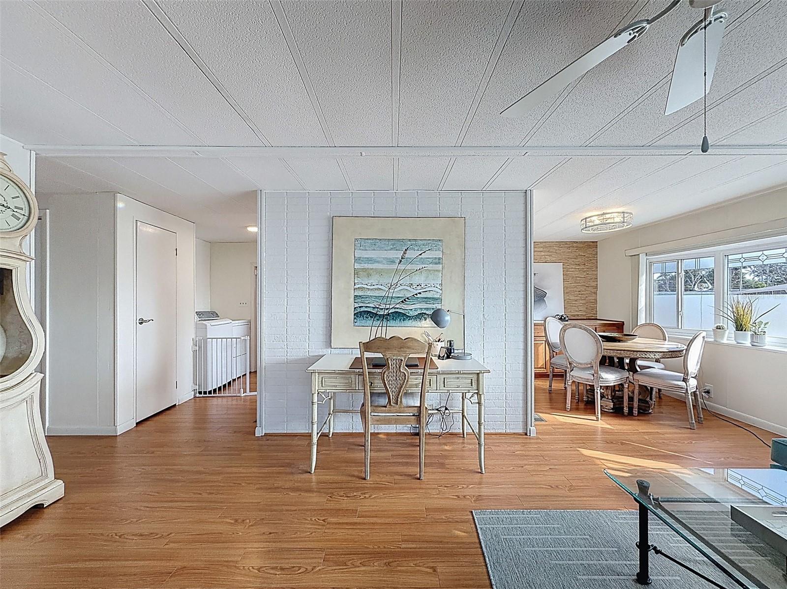 Image 9 of 36 For 6631 Silverbell Drive