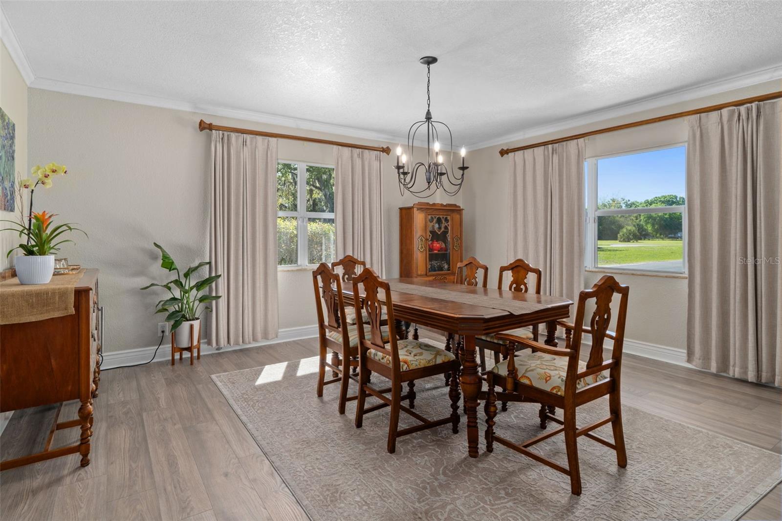 Image 17 of 71 For 502 3rd Avenue Se