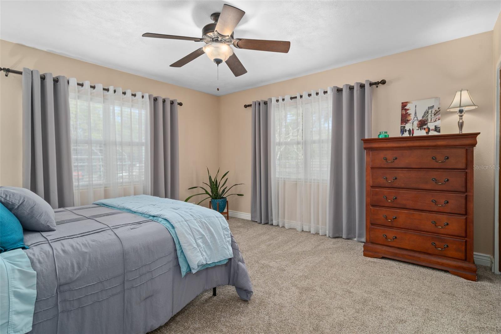 Image 37 of 71 For 502 3rd Avenue Se